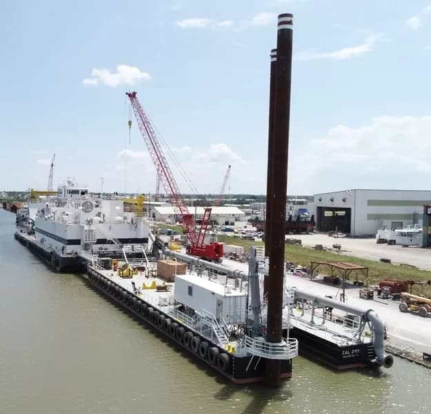 Dredges & Dredge Support